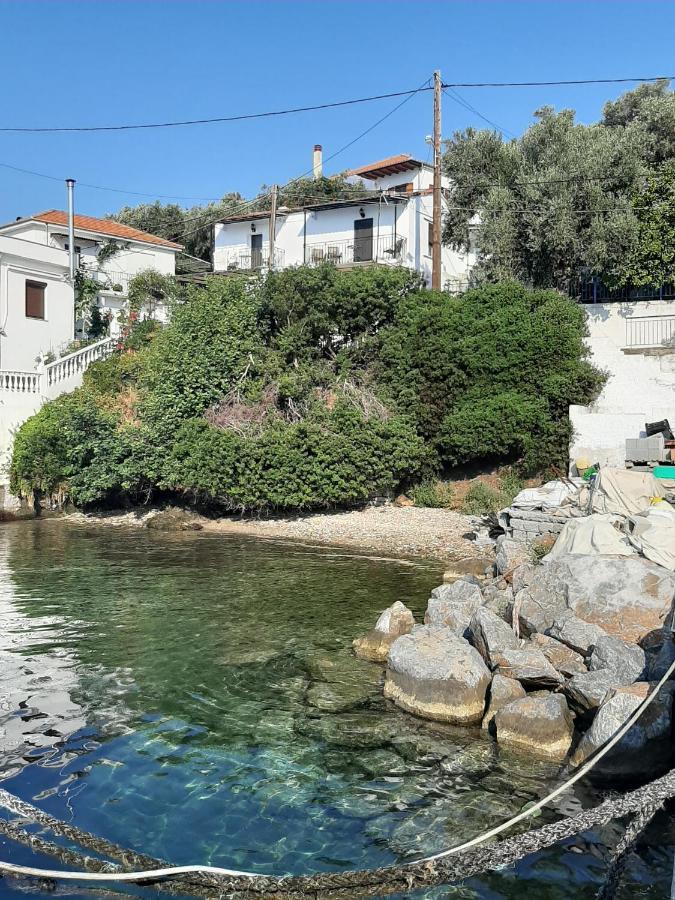 Chiona΄S Apartments By The Sea Paleo Trikeri Exterior photo